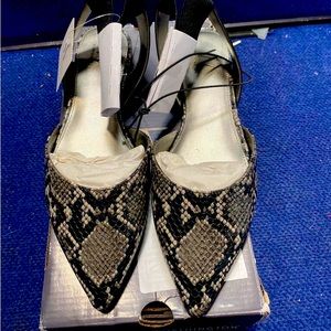 New Worthington Faux Snakeskin pointed flats 7.5 women’s